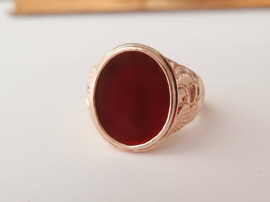 Antique 14k Gold Signet Ring with Carnelian — Unisex / Men’s Ring — US Size 10