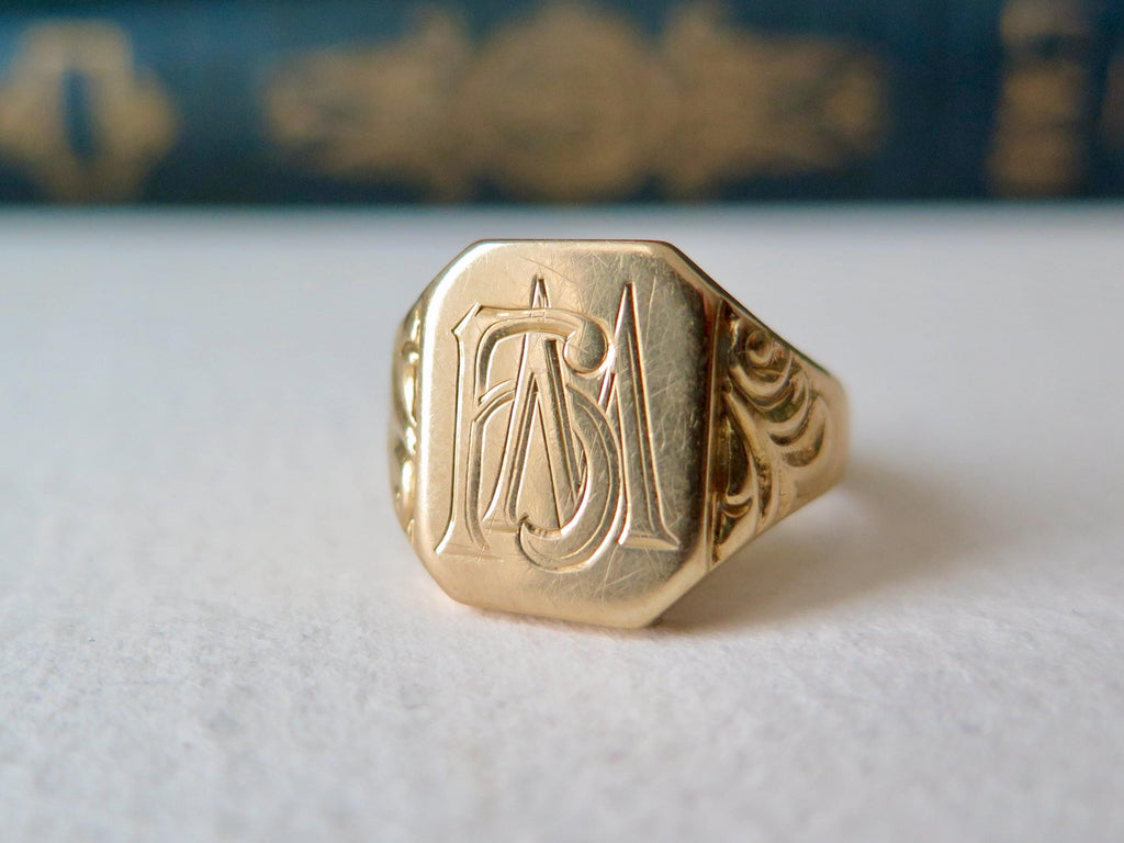 Antique 18k Rose Gold Signet Ring: Art Deco HM Monogram