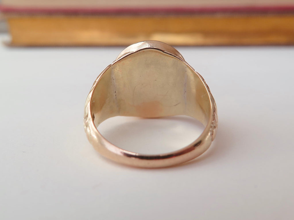 Antique 14k Gold Signet Ring with Carnelian — Unisex / Men’s Ring — US Size 10