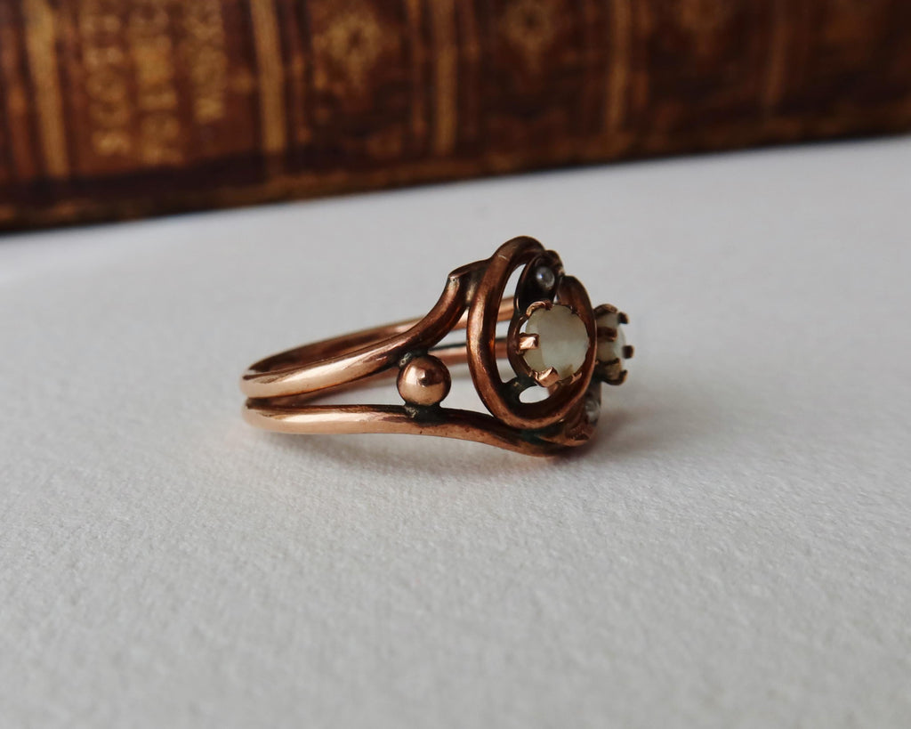 Antique Italian Ring, 9k Rose Gold and Mother of Pearl 1850s