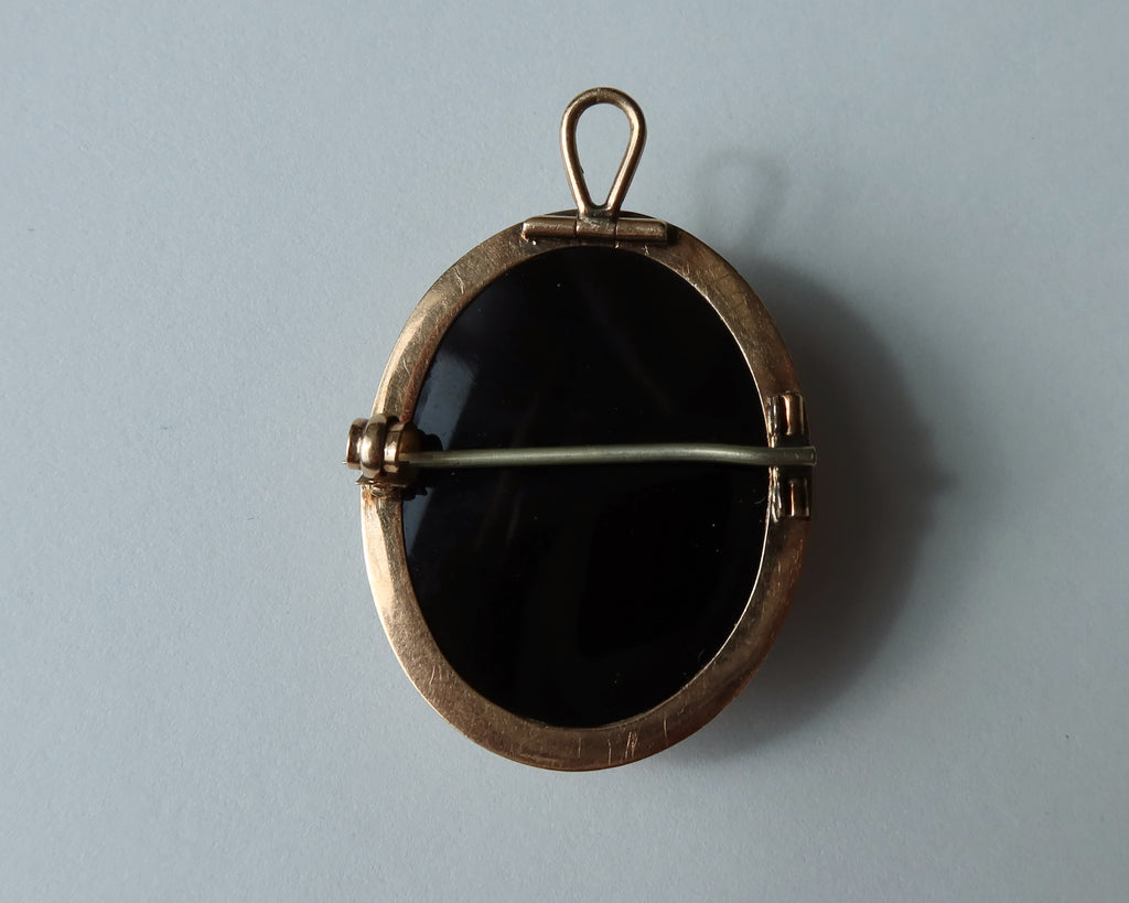 Antique Cameo Brooch Pendant in 14k Gold