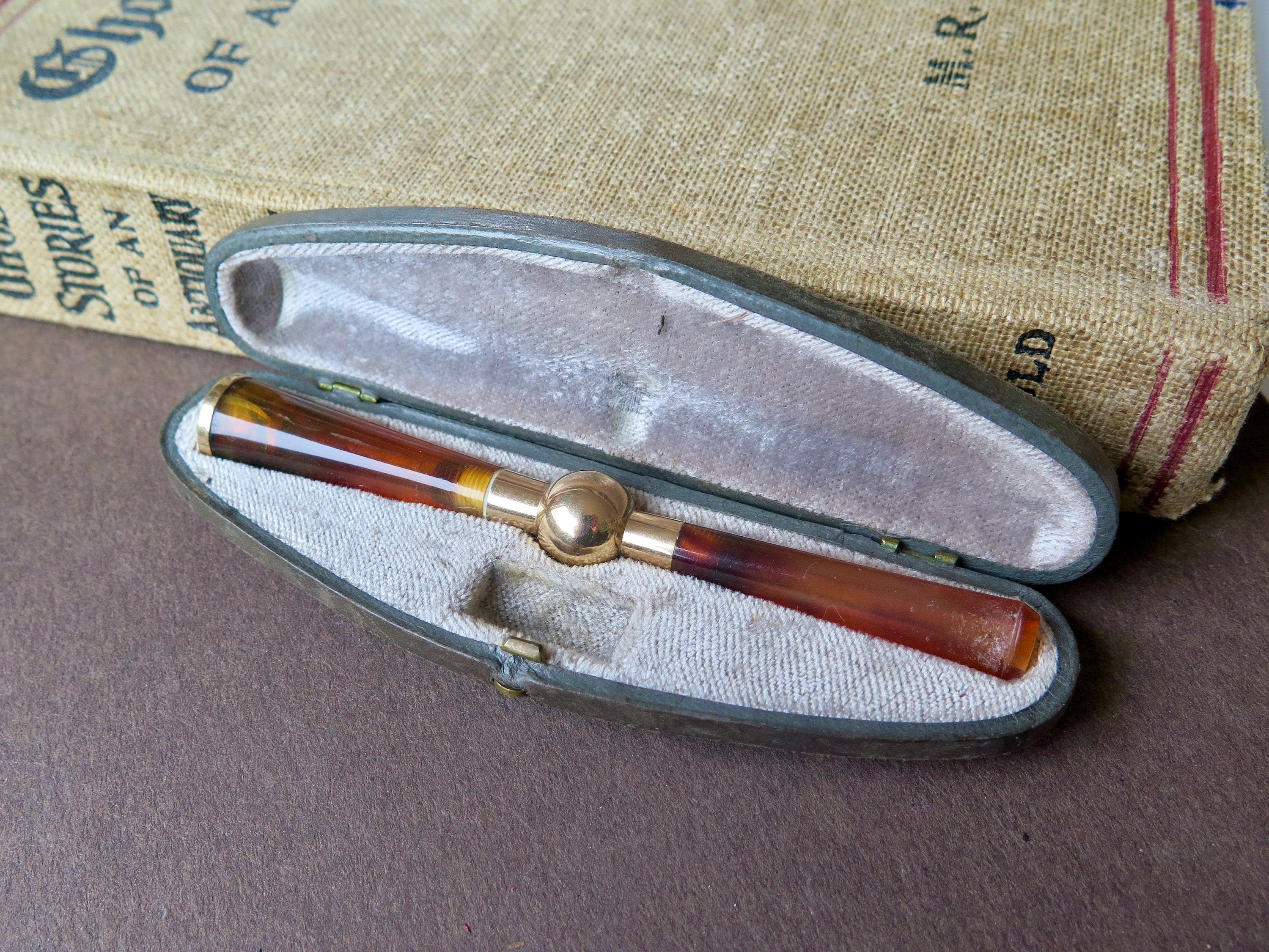 Antique Edwardian 9k Gold & Faux Tortoiseshell Cigarette Holder, London 1919