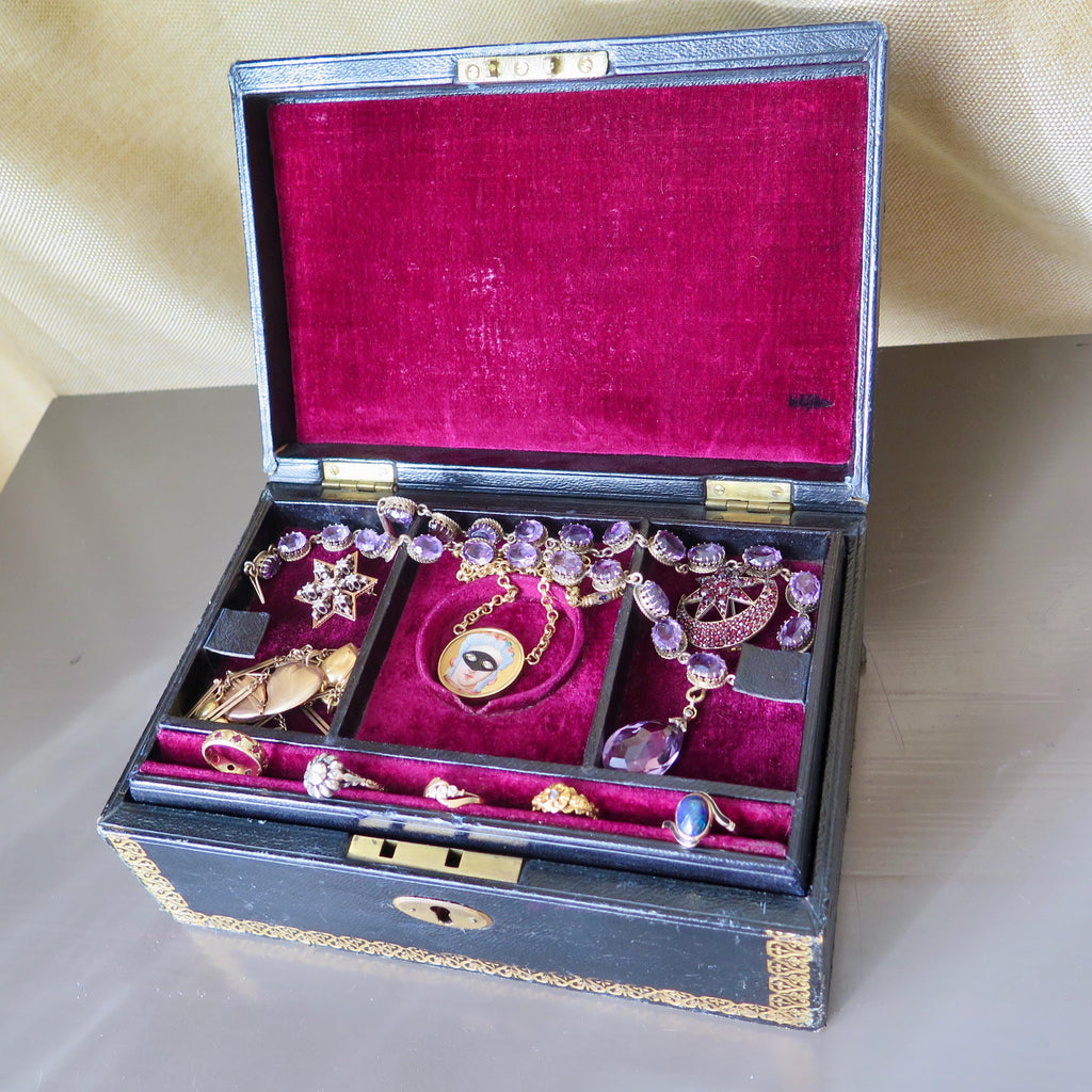 Antique Victorian Jewellery Casket – Gilt-tooled Leather, Brass Fittings & Deep Crimson Velvet