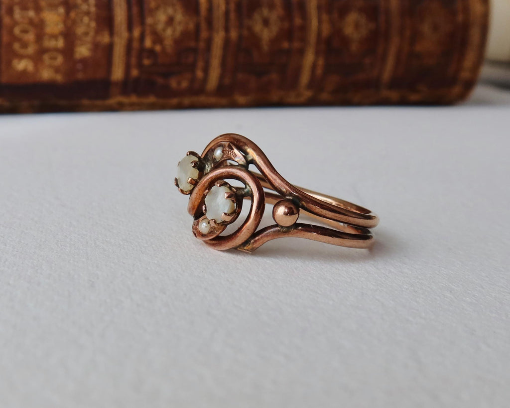 Antique Italian Ring, 9k Rose Gold and Mother of Pearl 1850s