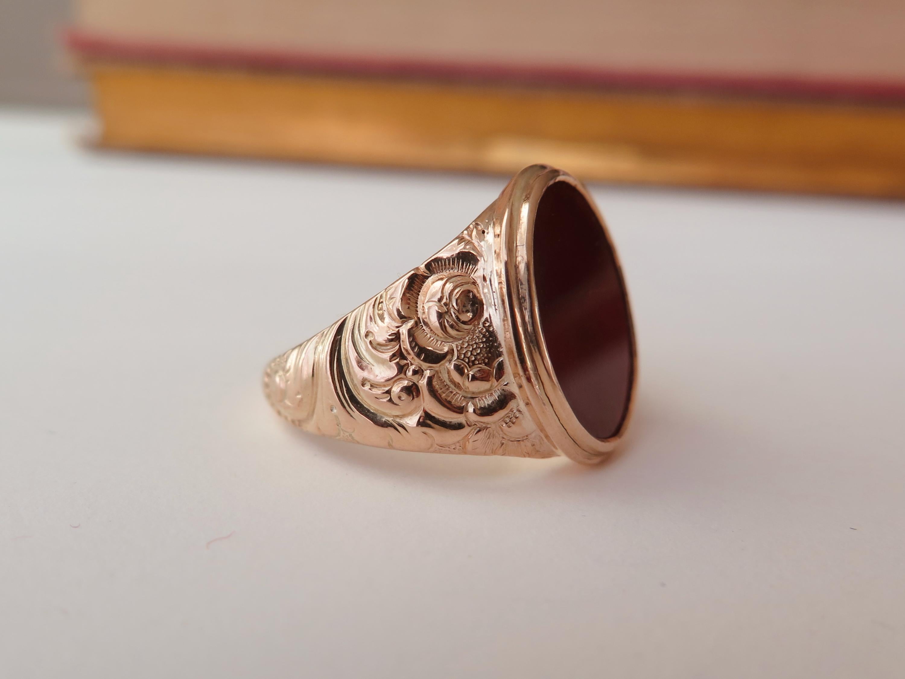 Antique 14k Gold Signet Ring with Carnelian — Unisex / Men’s Ring — US Size 10