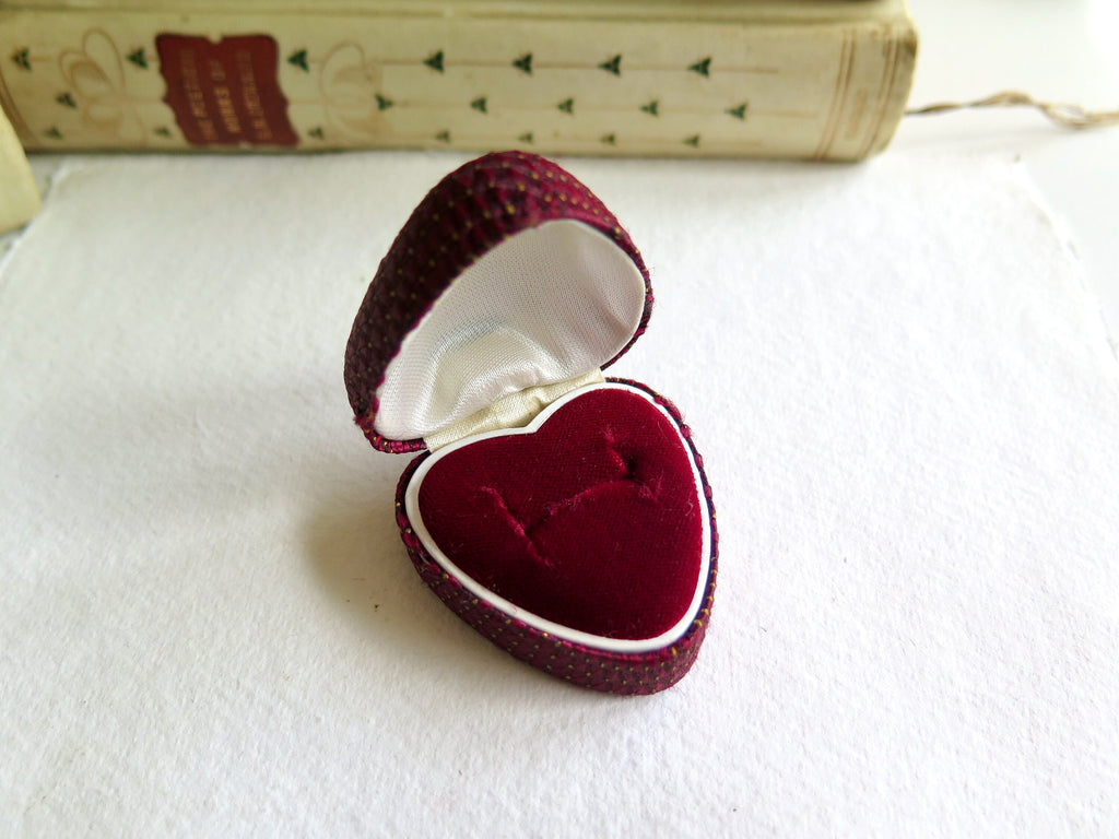 Vintage Heart Shaped Ring Box