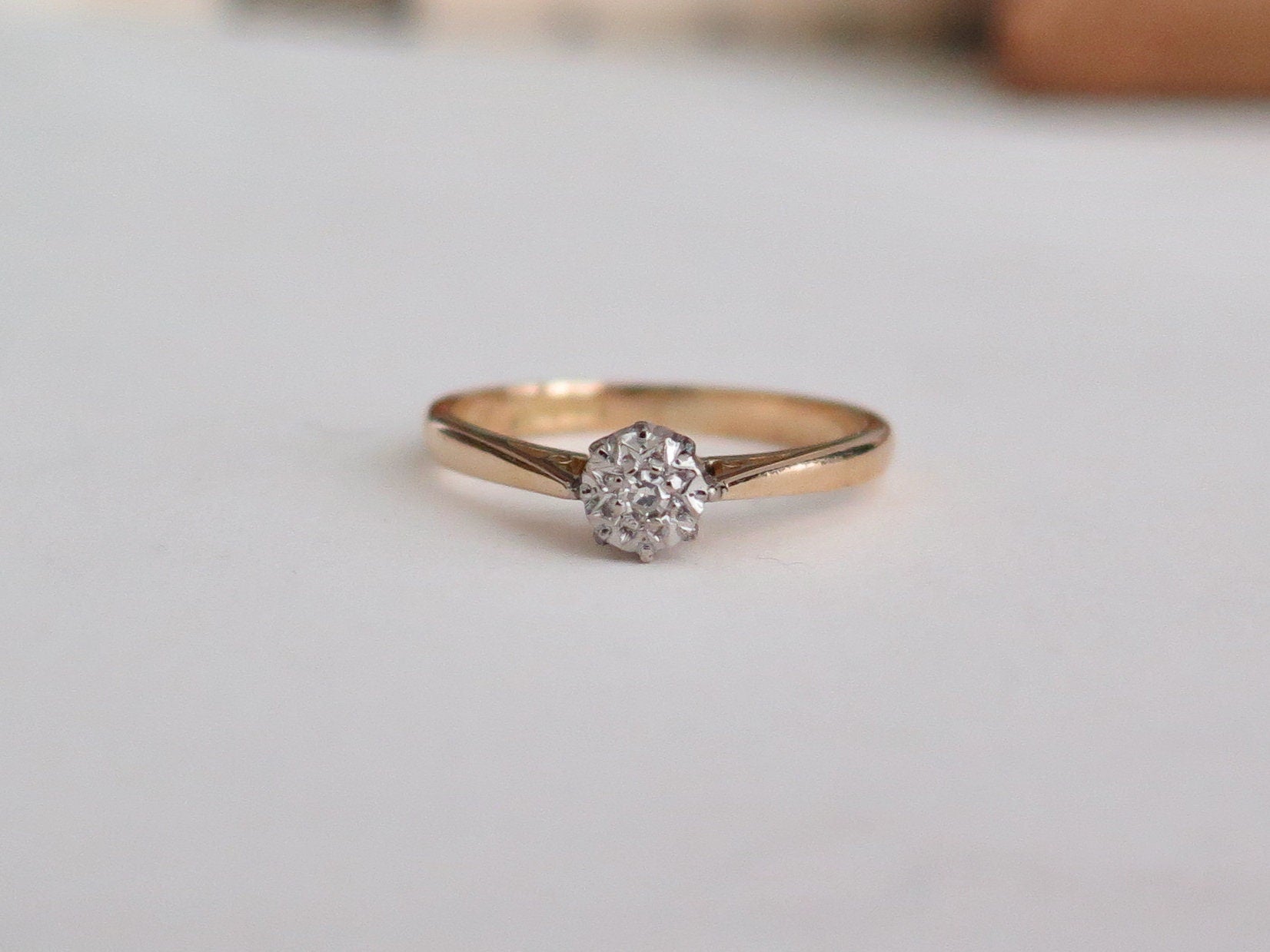 Vintage 18k Gold Diamond Solitaire Ring: Star Set Engagement Ring