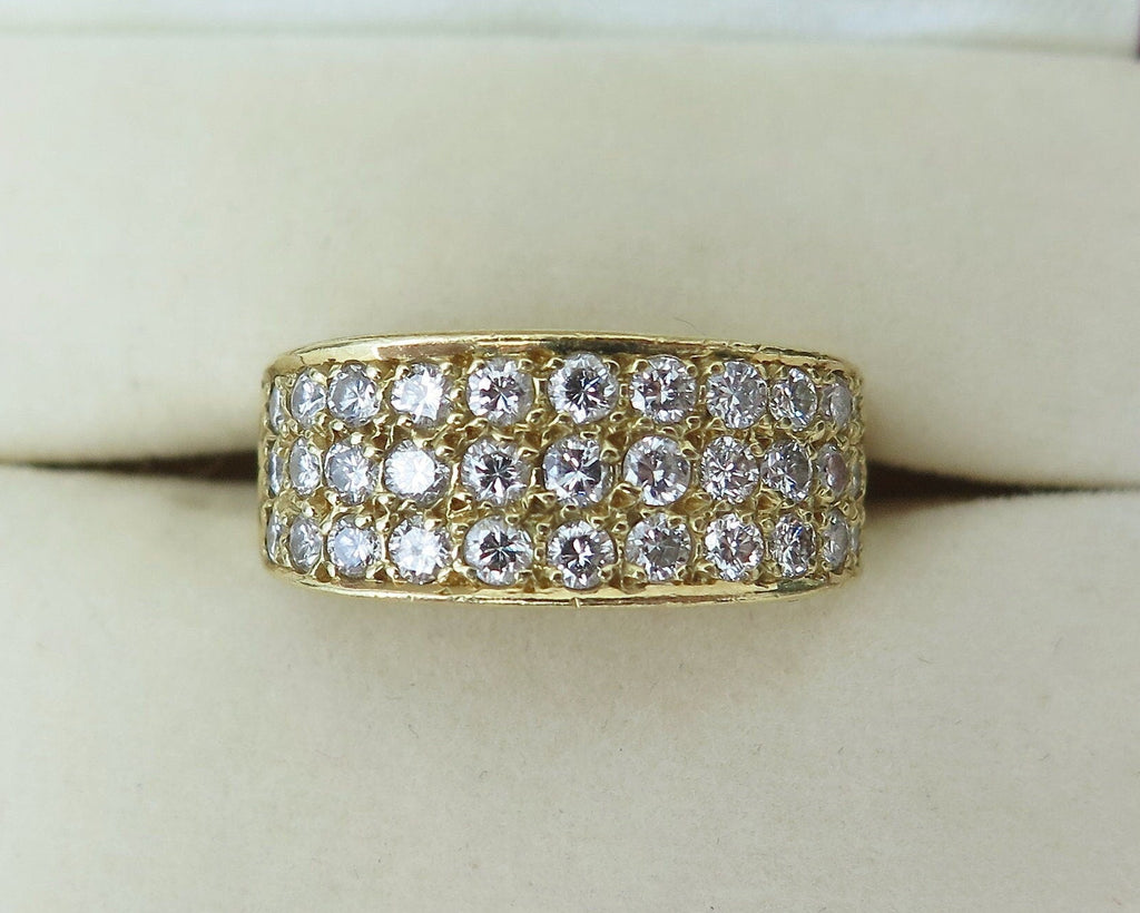 Vintage Diamond Ring 18k Gold Diamond Iced Out Band Ring