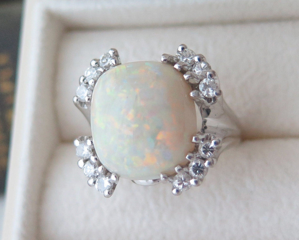 Vintage XL Opal Ring with Diamonds 18k Gold