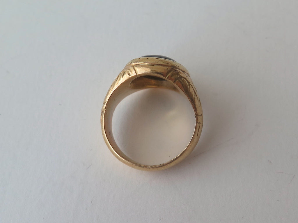 Antique 18k Gold Onyx Ring: Engraved Statement Ring, Size 7