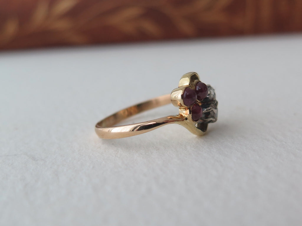 Vintage 18k Gold Ring with Rubies and Diamonds, ca. 1940s