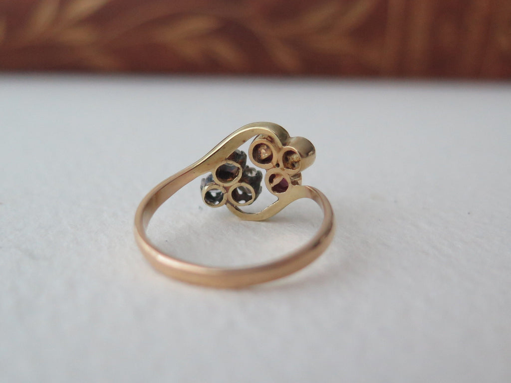 Vintage 18k Gold Ring with Rubies and Diamonds, ca. 1940s