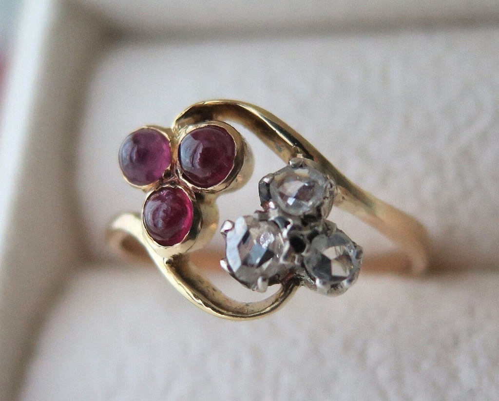 Vintage 18k Gold Ring with Rubies and Diamonds, ca. 1940s