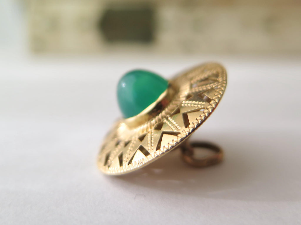 Vintage 18k Gold Chrysoprase Pendant: Mid-Century Italian Orb