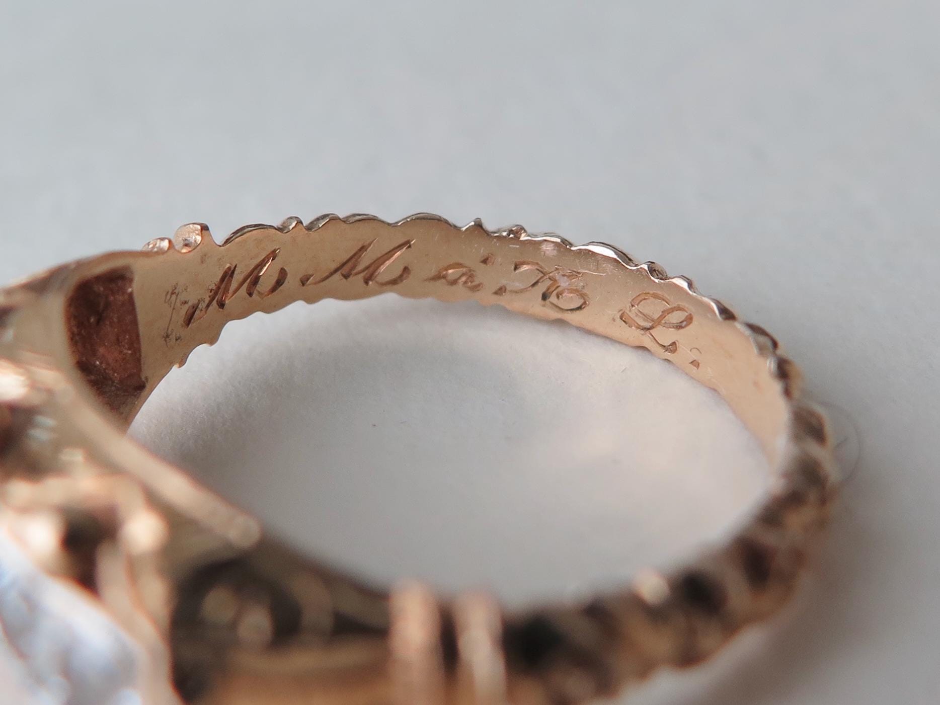 Vintage 18k Gold Rock Crystal Ring: Five Stone Riviere Design