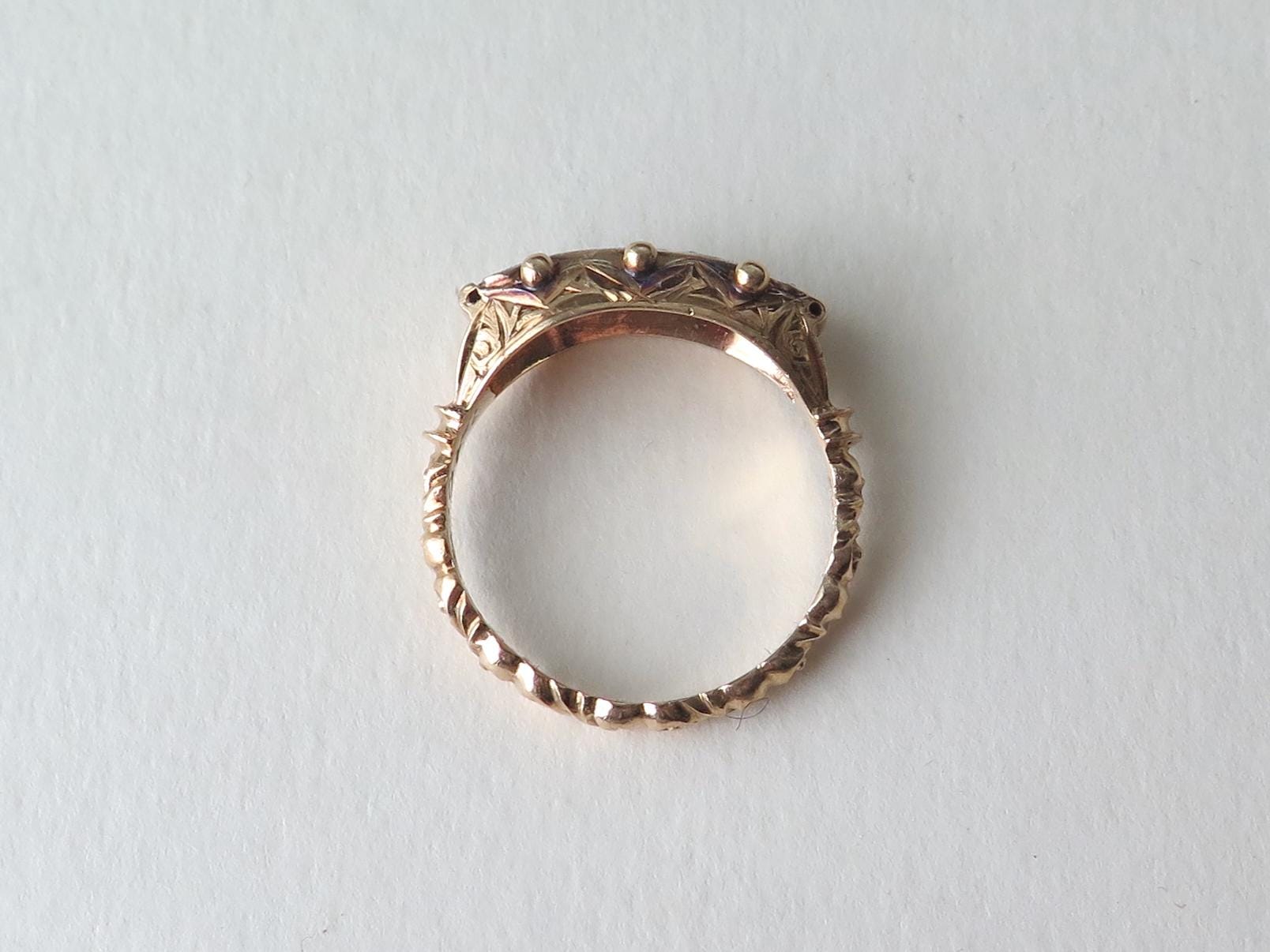 Vintage 18k Gold Rock Crystal Ring: Five Stone Riviere Design