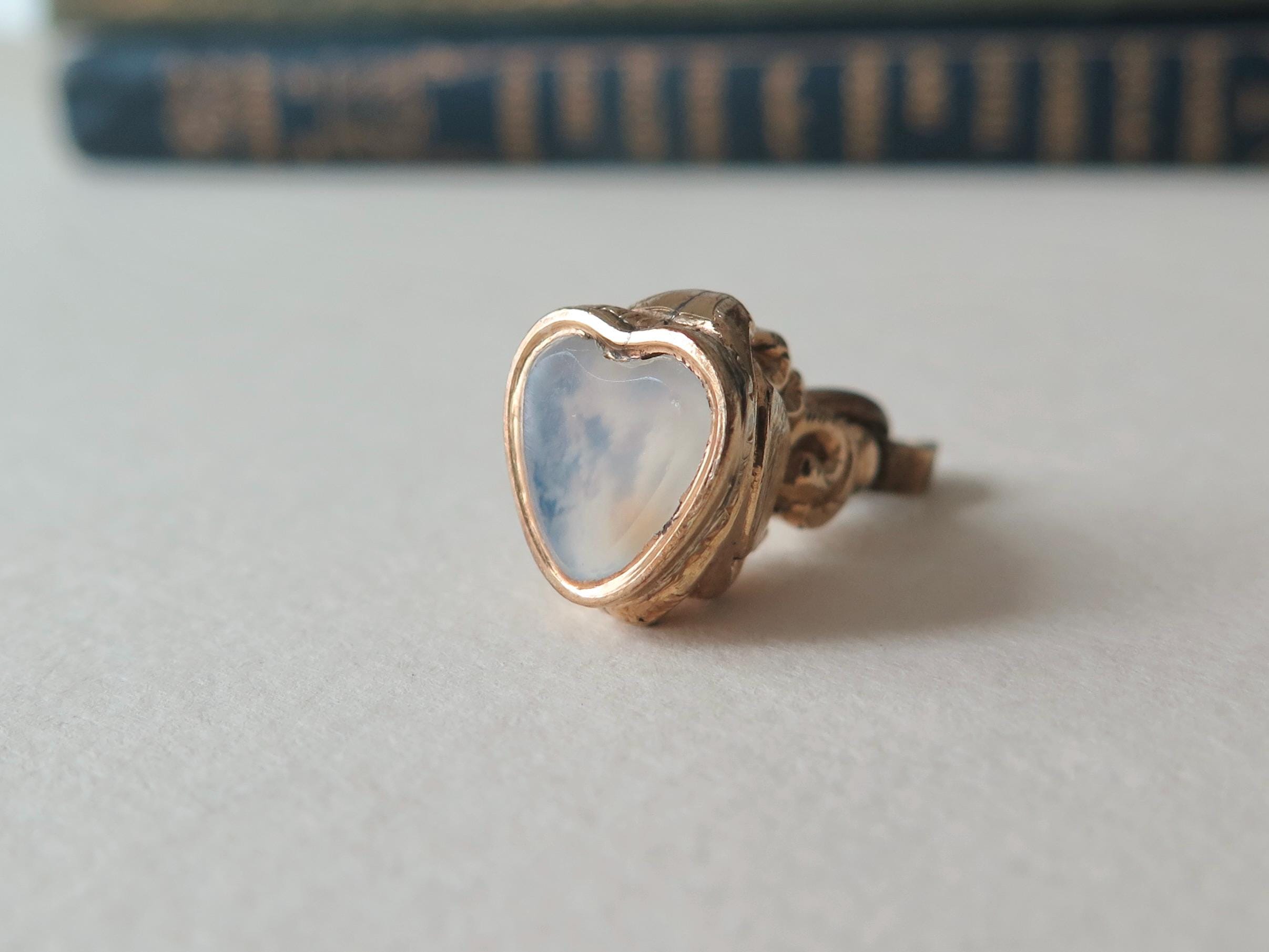 Antique Victorian Gold Cased Heart Fob Pendant: White Chalcedony