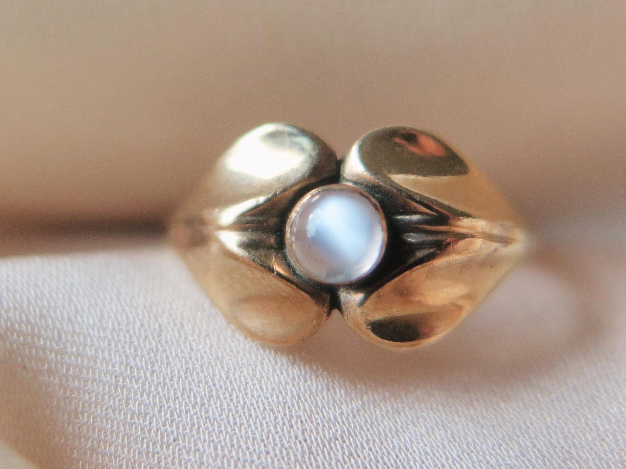 Vintage 18k Gold Moonstone Ring – Gustav Dahlgren, Sweden, 1950s, Scandinavian Design Jewelry