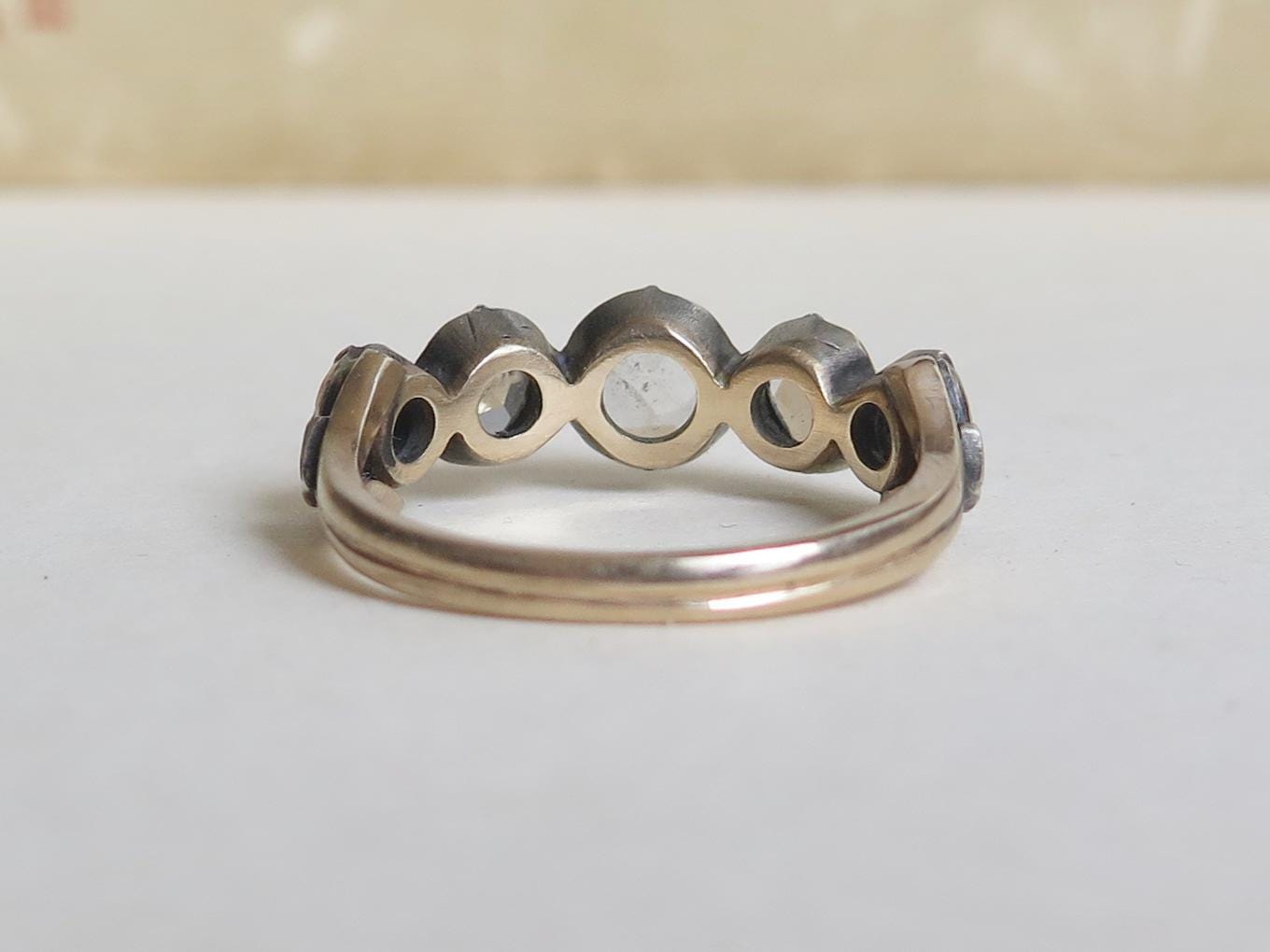 Antique Victorian Rose-Cut Diamond Ring in 14k Gold & Silver – c.1870