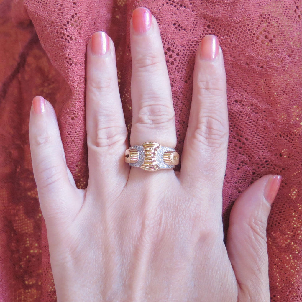 Vintage 1940s Tank Ring in 18k Gold with Diamonds – Retro Bold Design