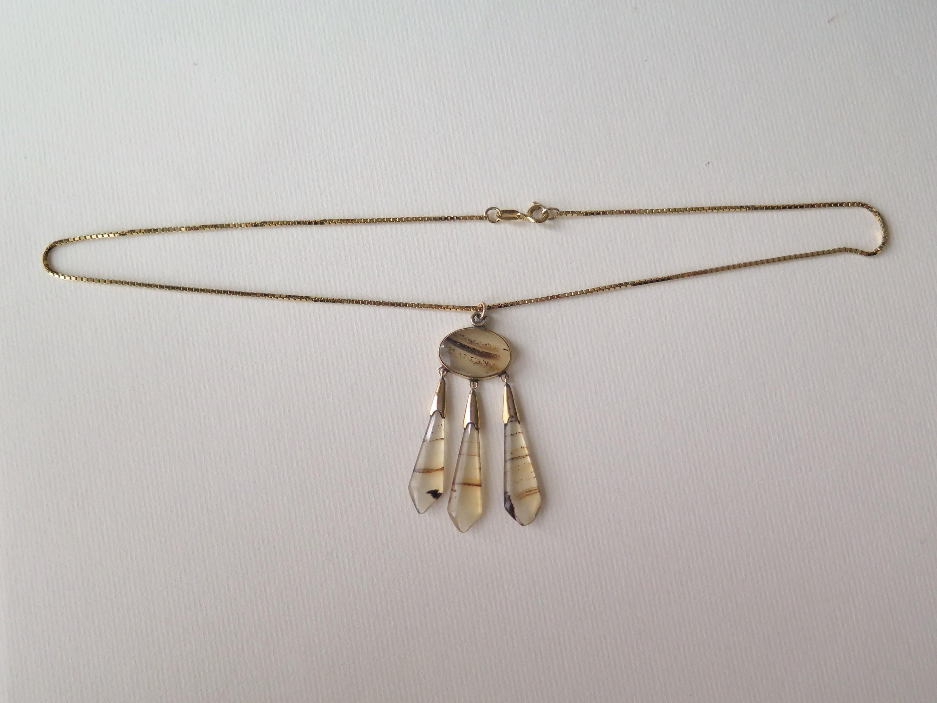Victorian 14K Gold and Banded Agate Pendant Necklace