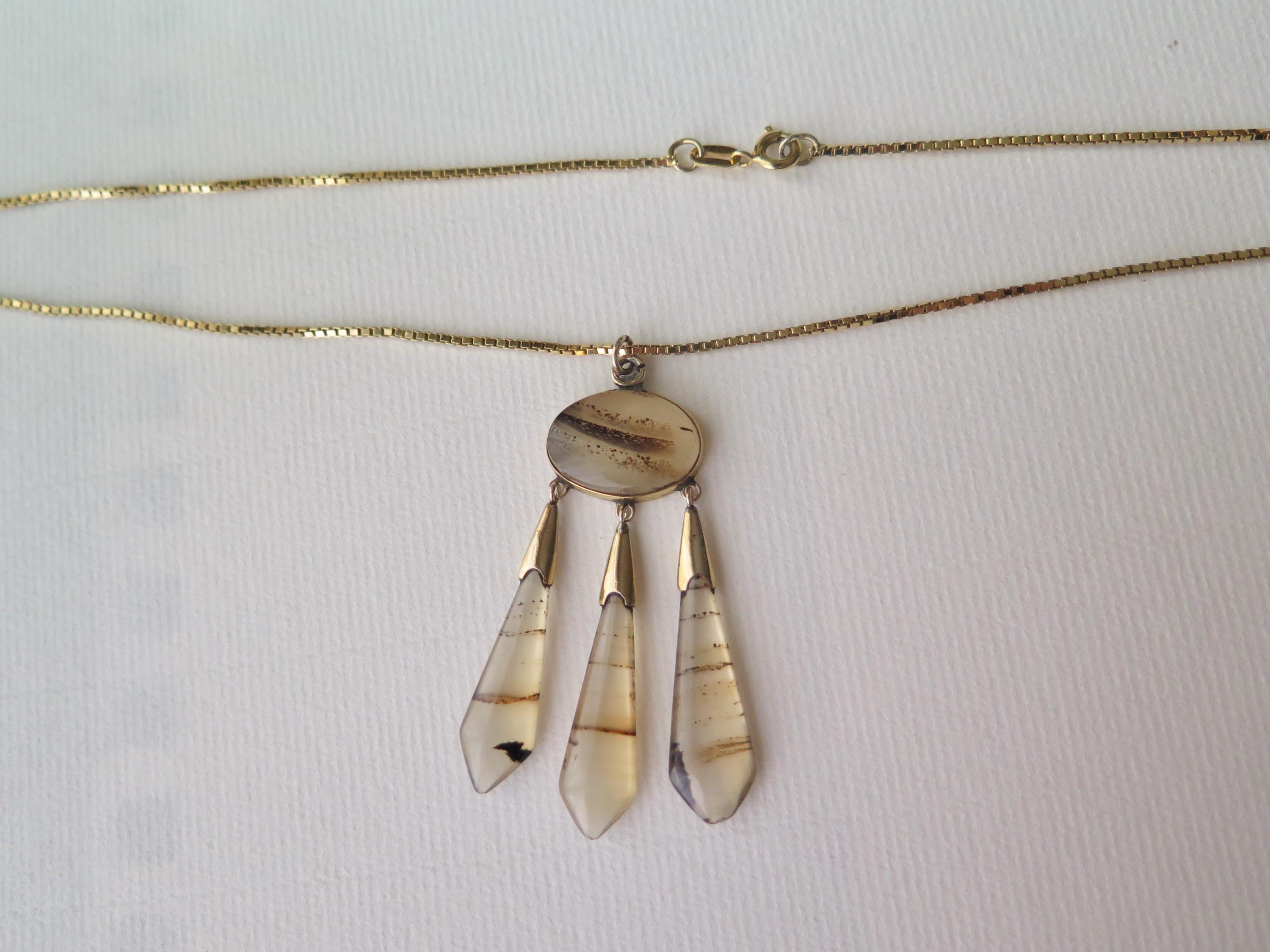 Victorian 14K Gold and Banded Agate Pendant Necklace