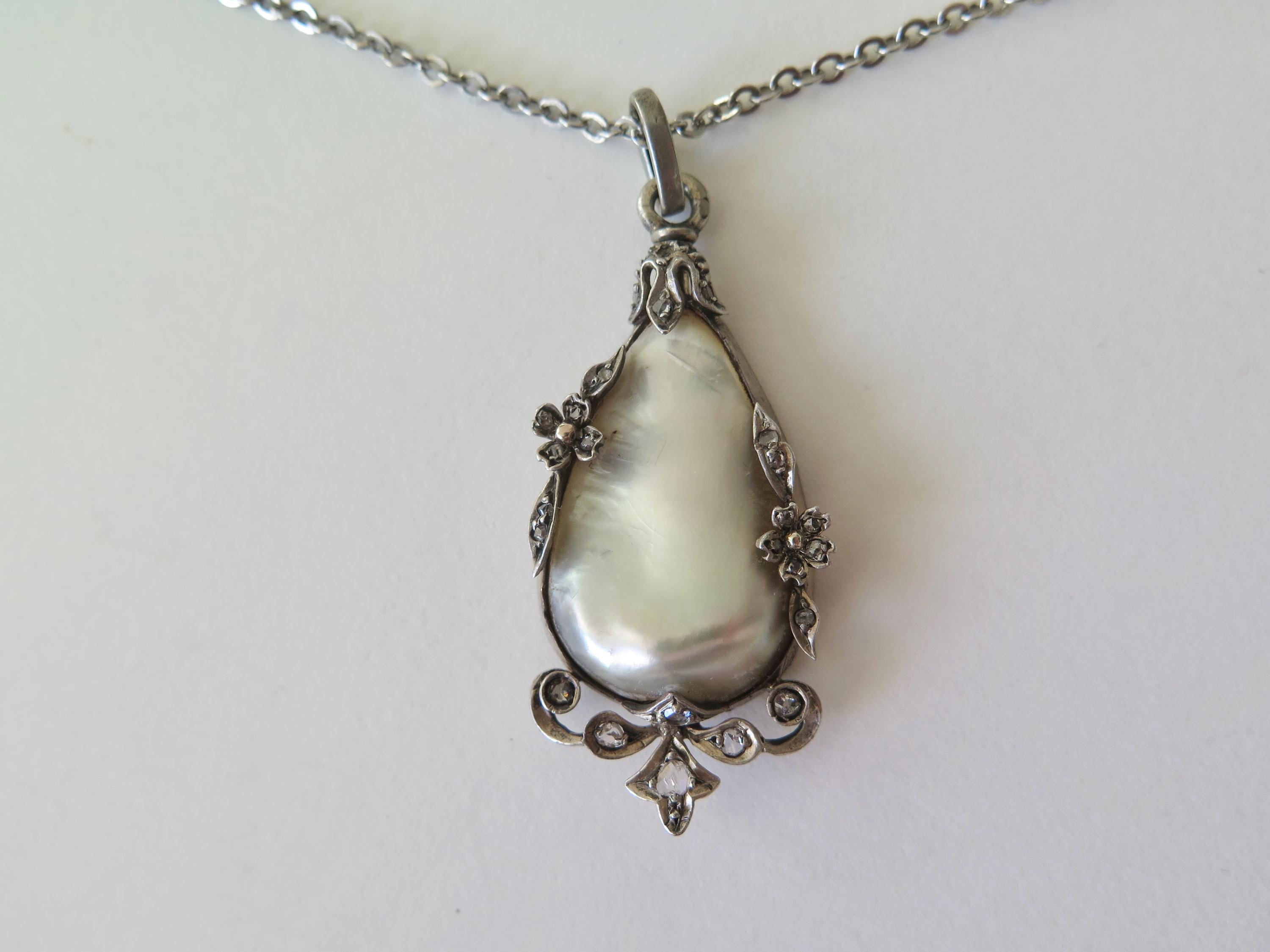 Antique Belle Époque Mother of Pearl Necklace – Rose Cut Diamond Silver Pendant