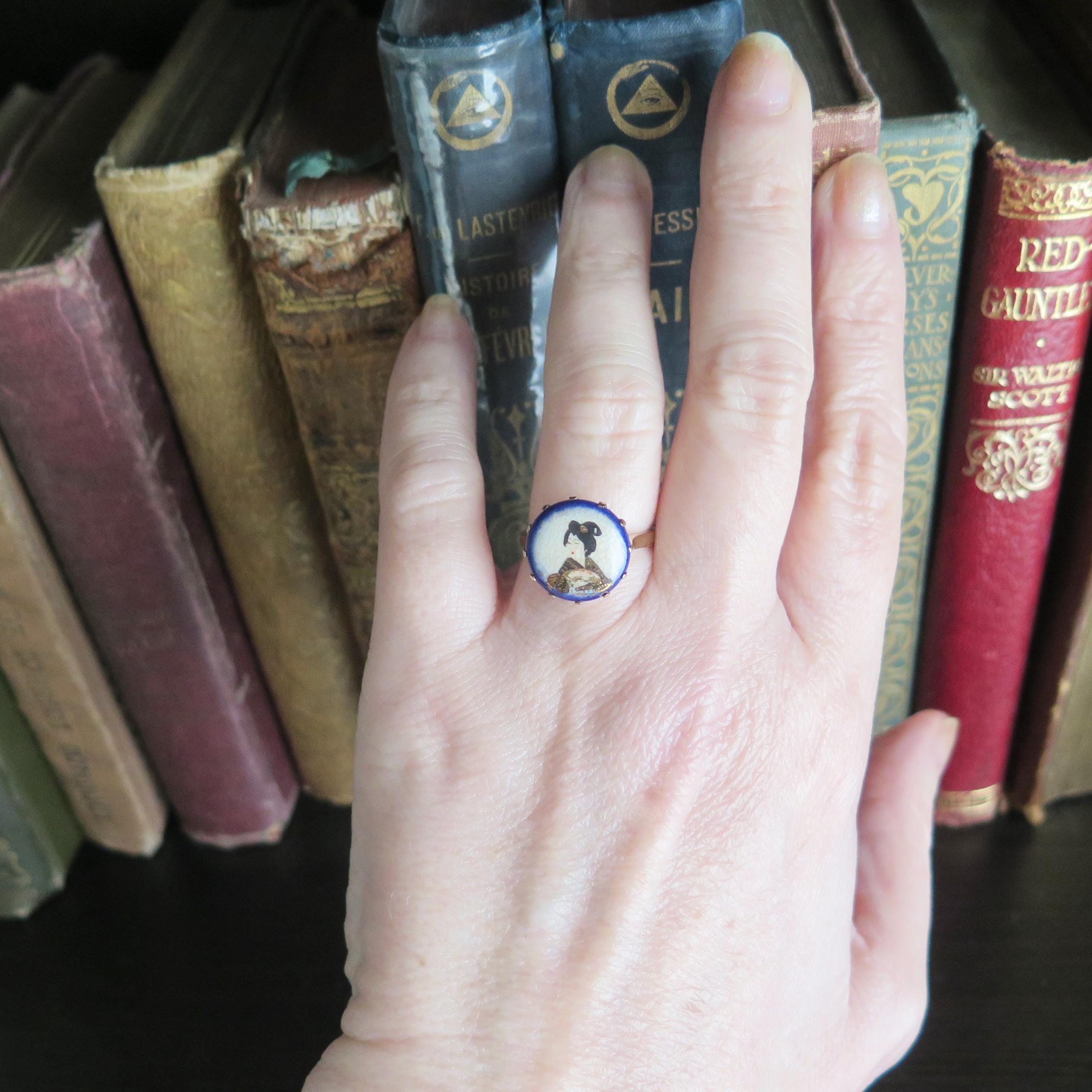 Antique Satsuma Porcelain Ring, 9k Rose Gold Japanese Geisha Miniature, Victorian Meiji Era Ceramic