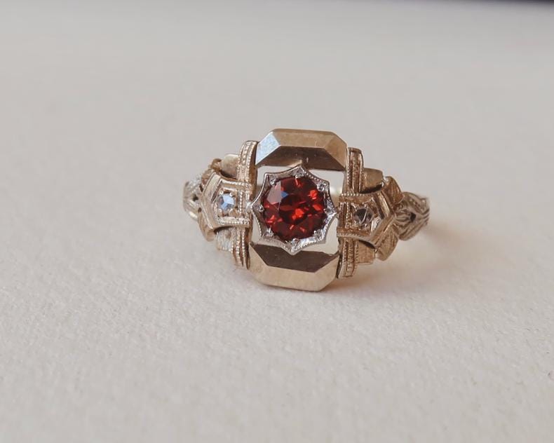 Antique Art Deco 18k Almandine Garnet Diamond Ring 1930s