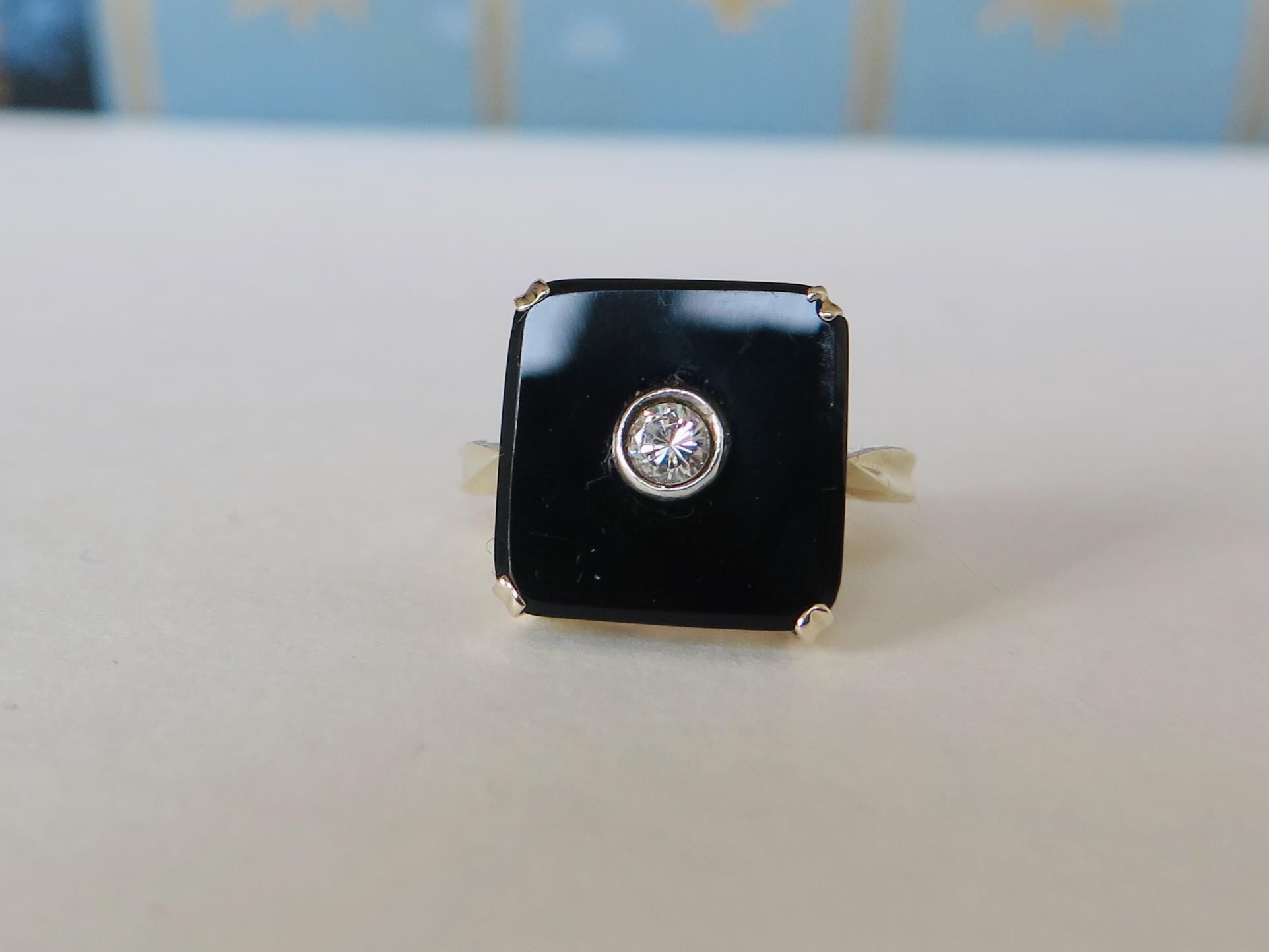 Antique Art Deco Onyx and Diamond Ring 9k Gold Antique 1930s