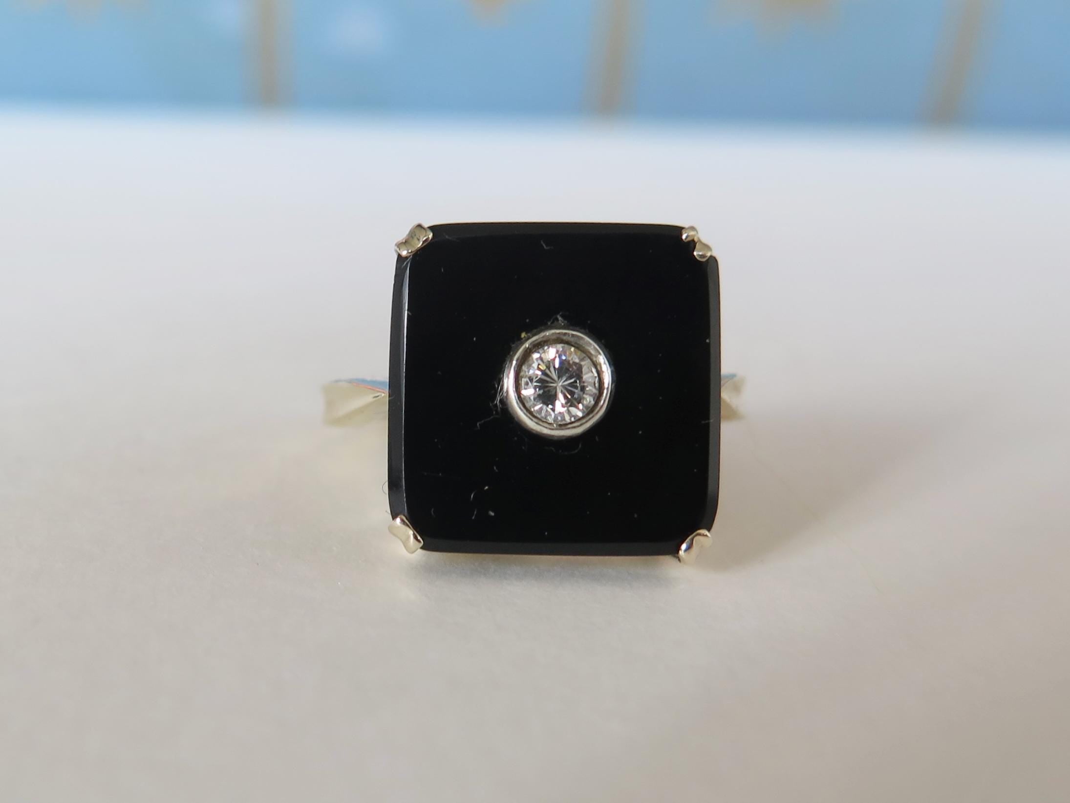 Antique Art Deco Onyx and Diamond Ring 9k Gold Antique 1930s
