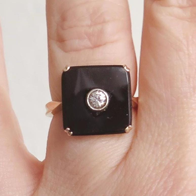 Antique Art Deco Onyx and Diamond Ring 9k Gold Antique 1930s