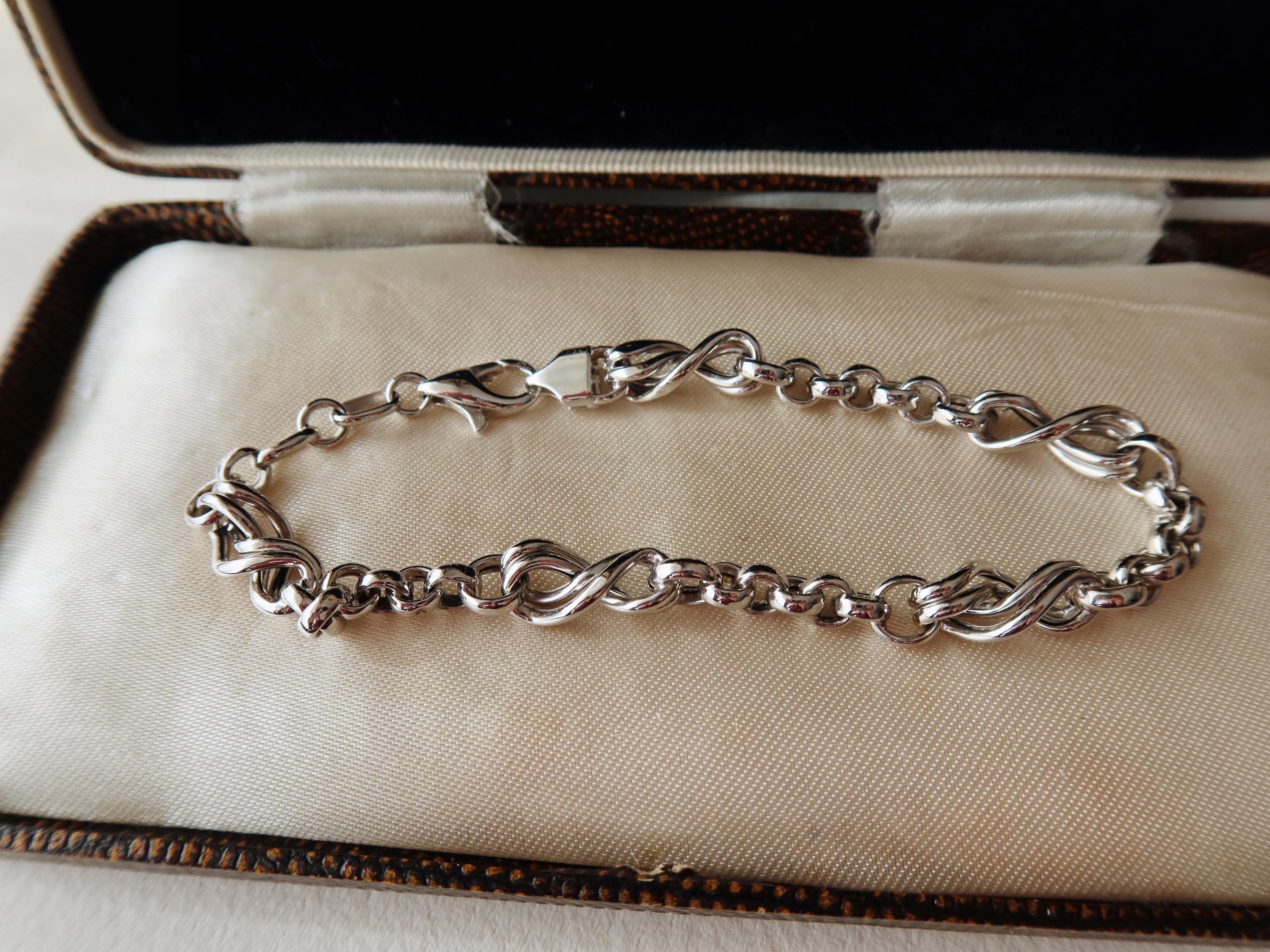 Vintage 18k White Gold Bracelet with Sculptural Interlocking Links