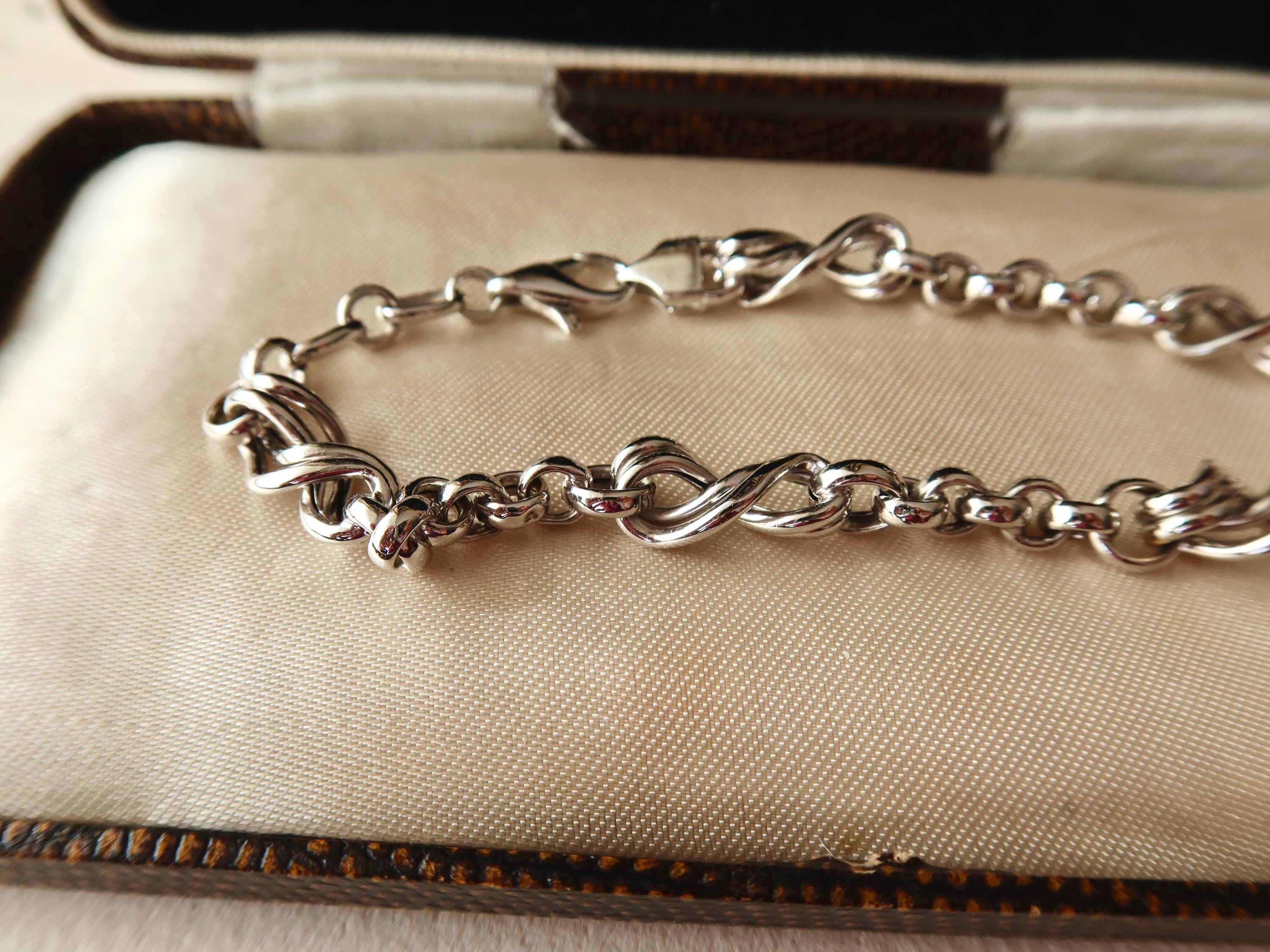 Vintage 18k White Gold Bracelet with Sculptural Interlocking Links