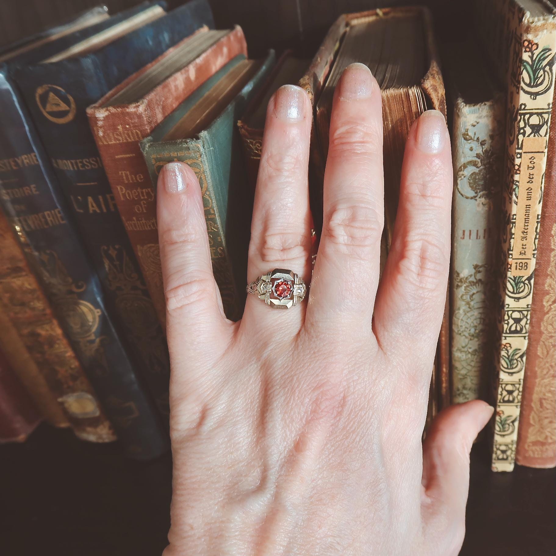 Antique Art Deco 18k Almandine Garnet Diamond Ring 1930s