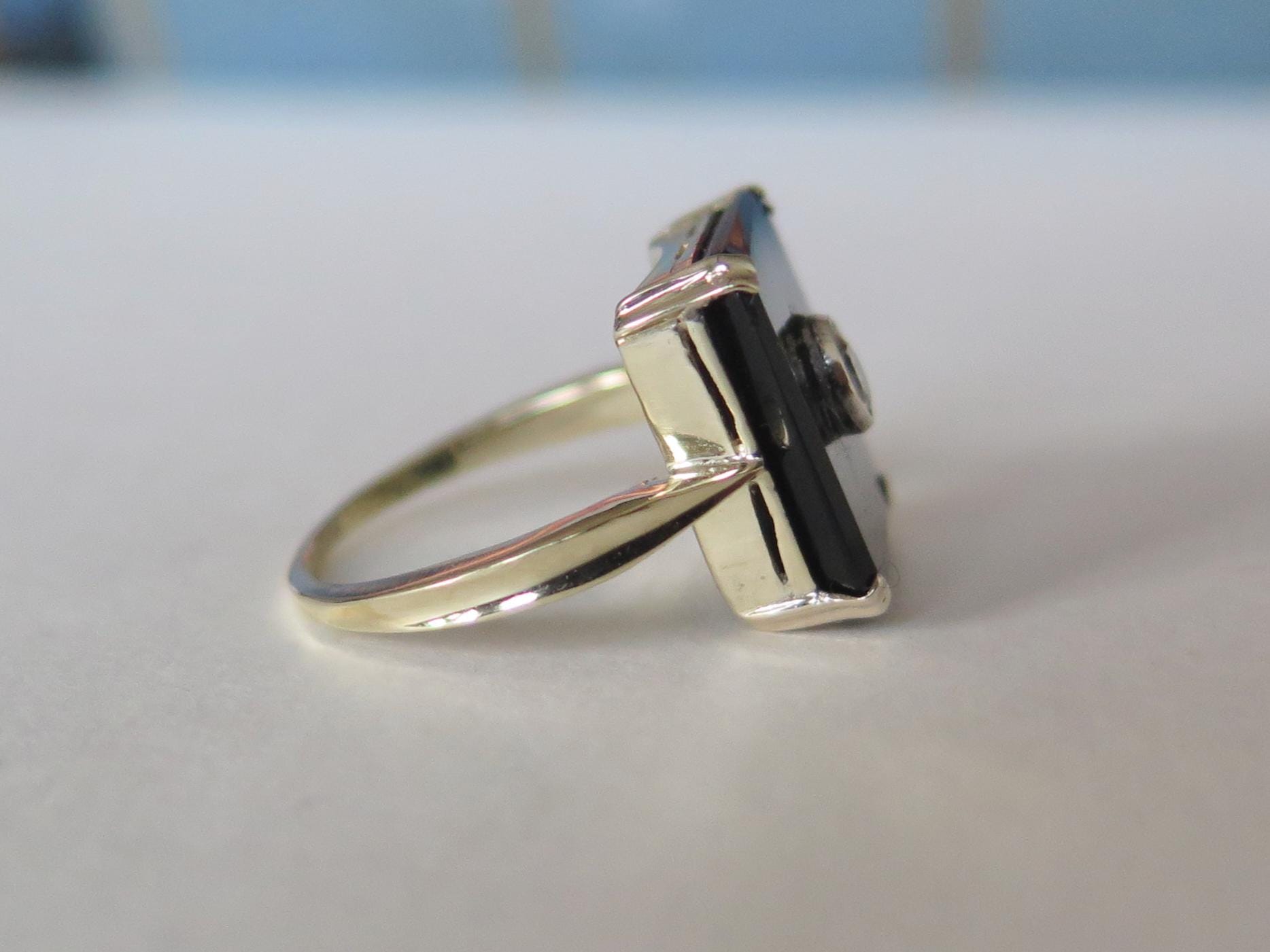 Antique Art Deco Onyx and Diamond Ring 9k Gold Antique 1930s