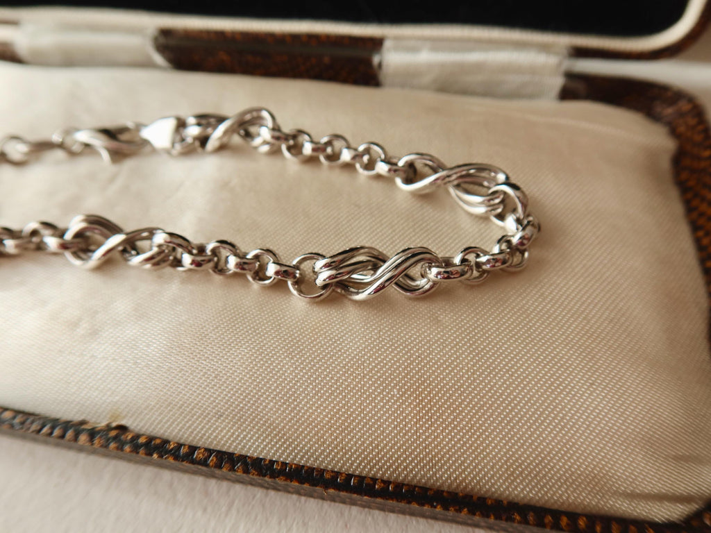 Vintage 18k White Gold Bracelet with Sculptural Interlocking Links